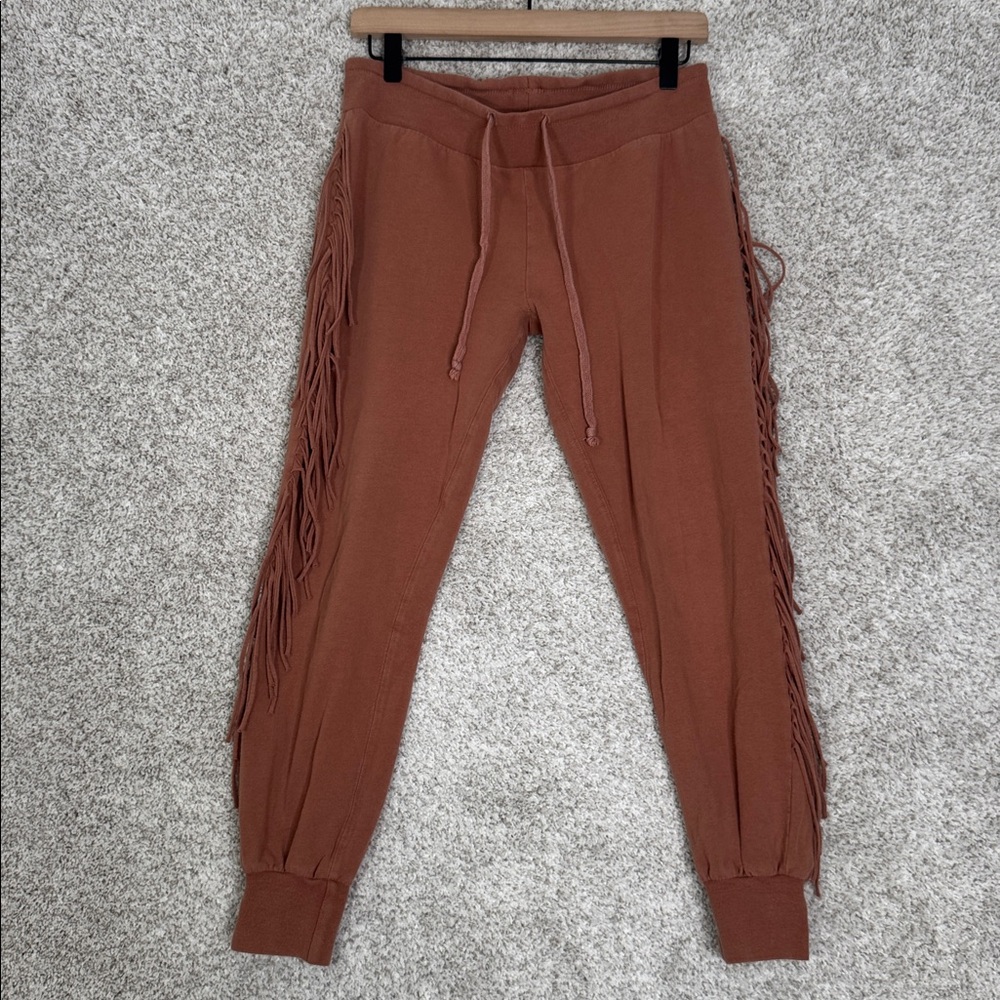 Amuse Society Fringe Jogger terracotta Small